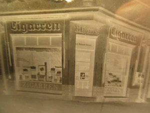 Glasdia Zigarren Geschäft mit Reklame Richard Howey Berlin Foto um 1900 - Bild 1 von 5