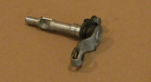 YAMAHA YZ450F 2004 CLUTCH ACTUATING ARM *****FREE DOMESTIC SHIPPING***** - Foto 1 di 1