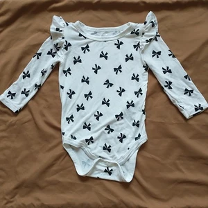 Milkberry Onepiece Bodysuit Baby Girl 3-6M White Black Bow Ruffle Bamboo Novelty - Picture 1 of 9