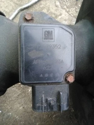 06 GMC Hummer H3 medidor de flujo de aire estilo clásico emblema en parrilla 2,2 litros  Foto 1 de 4