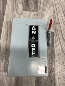 General Electric TG4321 240V 30A Sicherungsschaltergehäuse #4012D109PR5SI - Bild 1 von 6