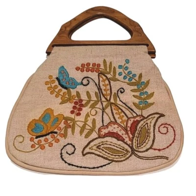Bolso clutch vintage bordado crewel con asas de madera mariposas y flores Foto 1 de 4