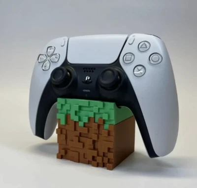 Mine Dirt Block Craft PS5 Controller Stand gaming accessory desk gift  decor - Image 1 of 3