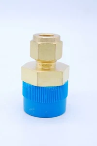 (Lot of 1) Swagelok B-600-1-12, 3/8 X 3/4 Male Connector, Brass - Picture 1 of 1