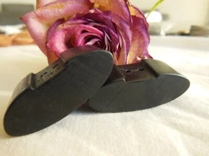 Duo gros boutons anciens  en bois  original epais 1,4 sur 3,4 cm G11K - Picture 1 of 4