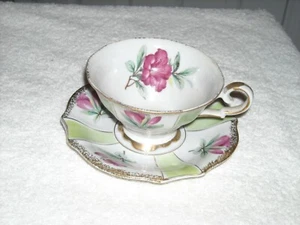 Vintage Tea Cup And Saucer, Floral Design, Gold Rim, Unmarked, Good Condition. - Picture 1 of 10