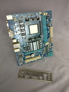 Bundle Mikro-ATX Gigabyte GA-78LMT-S2P & AMD Athlon II X240 - Bild 1 von 7