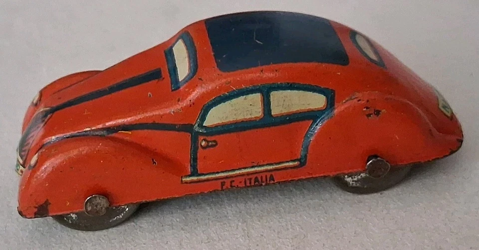 FEDERICO CENTOLA PICCOLA AUTO IN LATTA ANNI 30/40- ARANCIONE - Immagine 1 di 4