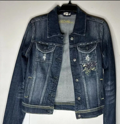 Denim Jean Jacket Distressed Dark Wash Embroidered Floral Size Small - Imagem 1 de 4