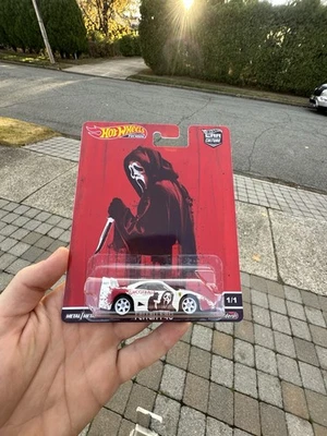 Custom Ghostface Hot Wheels Ferrari F40 Real Riders - Image 1 of 4
