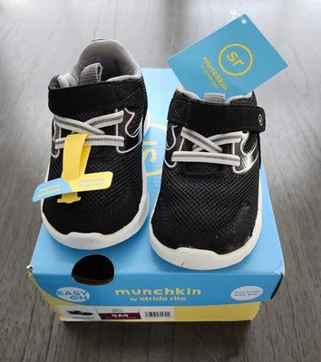 Zapatilla deportiva para caminar Munchkin by Stride Rite niño pequeño talla EE. UU. 5M negra - nueva en caja Foto 1 de 4