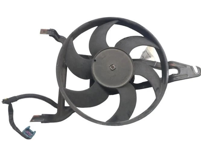 Moto ventilateur radiateur PEUGEOT 106 PHASE 1 125326 - Photo 1/4