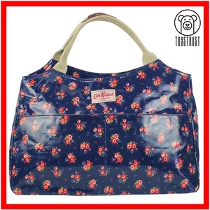 Borsa a tracolla grande aperta Cath Kidston weekend floreale lucida tela cerata CP24 - Foto 1 di 14