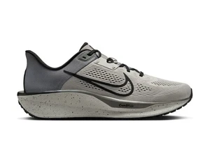 US 11 Nike Quest 6 Herren Straßenlaufschuhe (Light Iron Ore/Flat Pewter/Black) - Bild 1 von 6