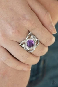 Paparazzi TRIPLE CROWN TWINKLE Purple Ring NWT! So Pretty! ๐ป - Picture 1 of 2