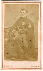 Cdv.Kirchenmann.Kardinal?.Religiös.Religion.Fotoalbum Darre F.Bordeaux - Bild 1 von 2