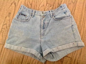 Z. Cavaricci cuffed short shorts vintage late 1990's - size 30 = size 8 - Picture 1 of 5
