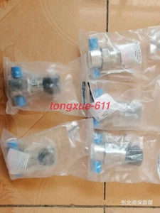 1PCS NEW FR1015S15K2PFSFFTH pressure regulating valve Via FedEx or DHL - Picture 1 of 4