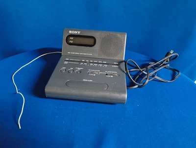 Sony ICF-C770 Relógio Despertador Digital Duplo Rádio AM FM Vintage Retrô Testado Funcionando - Imagem 1 de 4
