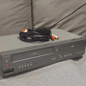 Magnavox MWD2206 VCR DVD Combo Recorder VHS Player NO Remote TESTED WORKS - Picture 1 of 11