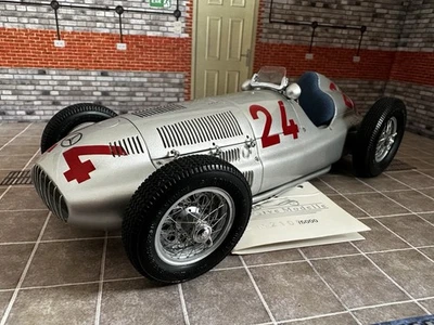 CMC M-074 Scale 1:18 Mercedes-Benz W165, Tripolis, #24, 1939, Limited Edition - Image 1 of 4