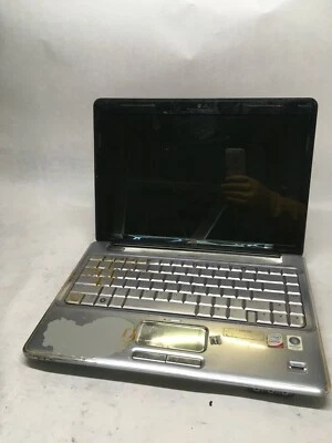 HP DV4T-1000 14" [FOR PARTS] Intel Pentium DOES NOT BOOT - JZ - Image 1 of 4