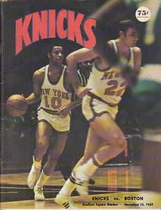 VINTAGE NBA NEW YORK KNICKS VS BOSTON PROGRAM 11-15-69 REED BRADLEY FRAZIER+ EX+ - Picture 1 of 6
