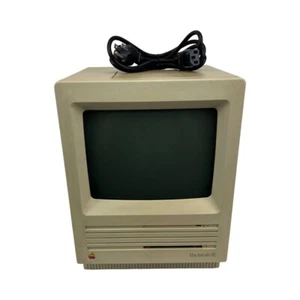 Apple Macintosh SE M5011 Computer Turns On Boots Up Retro - Free Shipping! - Picture 1 of 22