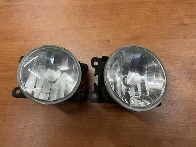 PEUGEOT 207 2009 FOG LAMP LIGHTS Mk1 - Front Fog-lamps 2 Of  (Used) - Image 1 of 4
