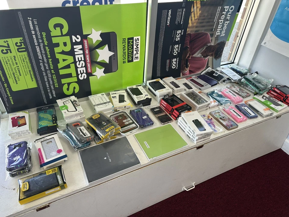 LOT OF 80 PHONE CASES MIX of IPHONE,IPAD,SAMSUNG, LG,alcatel,speck bodygaurd - Image 1 of 4