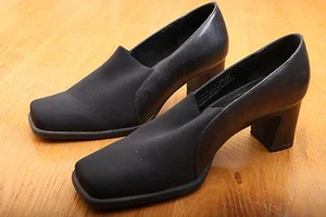 Bass Black Slip On Heel Women's Shoe - Picture 1 of 6