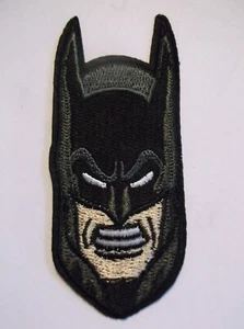 Patch film Batman ~ ricamata ~ ferro o cucito ~ 3 3/4" x 1 5/8" ~ NUOVA ~ posta USA gratuita - Foto 1 di 1