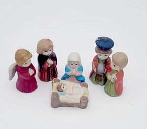 Vintage Ceramic Nativity Set - Picture 1 of 10