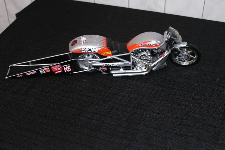 Harley-Davidson 1:9 Scale Diecast Motorcycles & ATVs for