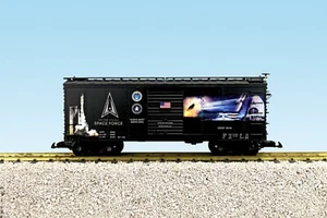 USA Trains G Scale 19156 US SPACE FORCE STEEL BOXCAR BLACK - Picture 1 of 1