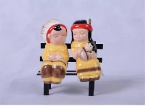 Juego de coctelera de sal y pimienta de banco para niños y niñas nativos americanos - Imagen 1 de 1
