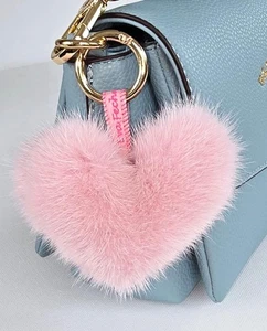 Visón Colgante Corazón Logo Cuero Piel Llave Bolso Adorno Dirndl Rosa Fucsia - Picture 1 of 4