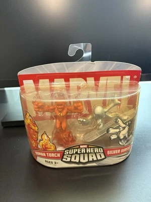 Marvel Super Hero Squad HUMAN ANTORCH vs. SILVER SURFER ¡Paquete de 2 SELLADOS! Foto 1 de 4