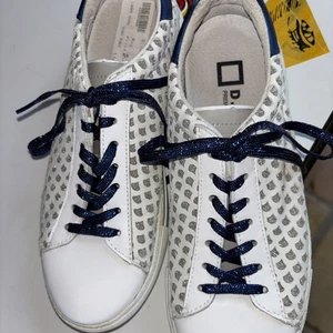 D.A.T.E Damen Leder Low Top, blaue Schnürsenkel, Turnschuhe weiß Größe 6 B perforiert - Bild 1 von 12