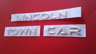 Leer anuncio-Nuevo 2003-2004-2005-2005 Lincoln Town Car tapa maletero emblema-juego de insignias Foto 1 de 2
