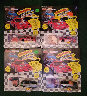 4 Roaring Racers Foyt, Yarborough, Wallace, Leslie Foto 1 de 4