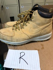 nike manoa size 15