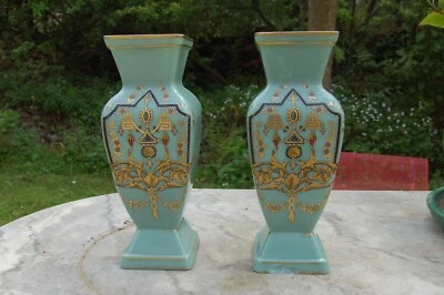 paire de vases ancien 19ème  opaline décor émaillé or - Photo 1/4