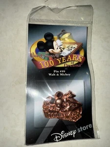 2001 Walt Disney Store 100 Jahre Träume Anstecknadel #99 Walt & Mickey NEU Neu in Verpackung - Bild 1 von 2