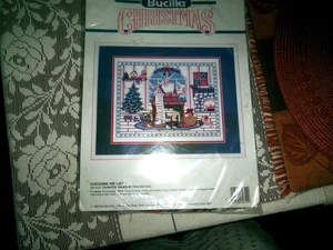 NIP 1990 Bucilla Counted Cross Stitch Kit Christmas Santa Checking His List - Picture 1 of 3