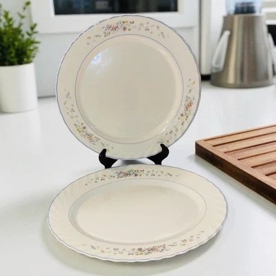 Vintage Set/2 Arcopal Victoria Large Serving Platters Round & Oval Chop, France - Image 1 of 4