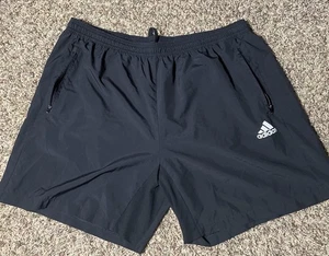 Adidas Laufshorts Herren Gr. 2XL Primegreen Aeroready schwarz Reißverschlusstaschen - Bild 1 von 7