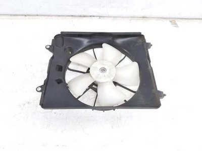 Motor y cubierta ventilador radiador Honda Cr-V 2015-2016 19015-5La-A01 Foto 1 de 4