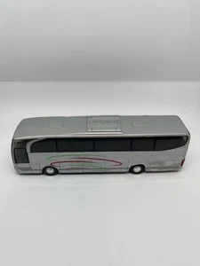 Welly Mercedes-Benz Coach Autobus Travego 1:60 Diecast Silver 18cm - Picture 1 of 8