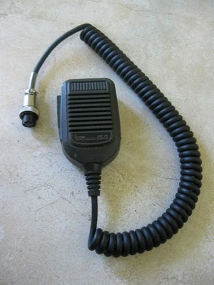 Icom Original HM-36 in sehr schöner Form, funktioniert gut, Up/Down Regler, 8 Pin Stecker - Bild 1 von 4